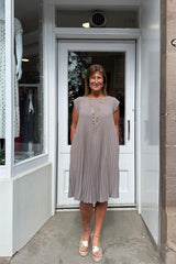 Mocha Plain Pleated Midi Dress