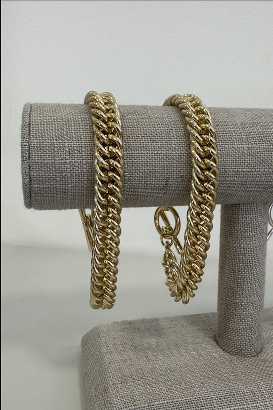 Gold Curb Chain Statement T-Bar Bracelet