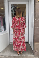 Raspberry Red Wavy Vneck Printed Maxi Plisse Dress