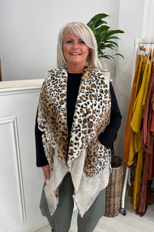 Stone Reversable Leopard Gilet